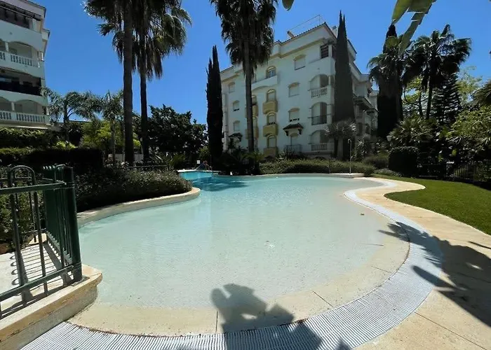 Hacienda De Nagueles Golden Mile - Eaw Homes アパート