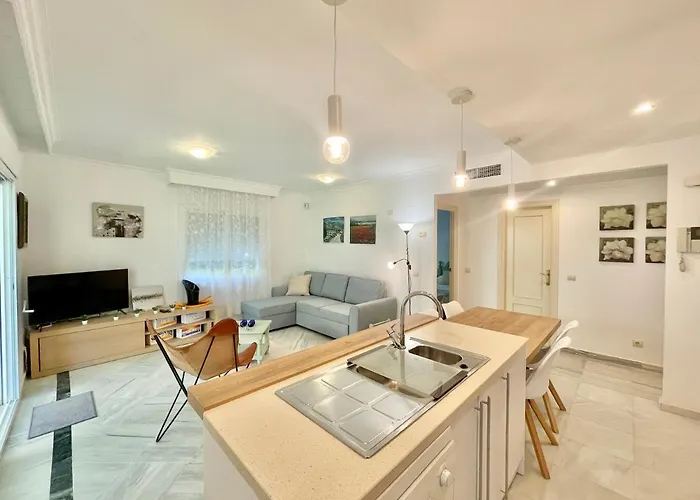 Hacienda De Nagueles Golden Mile - Eaw Homes アパート