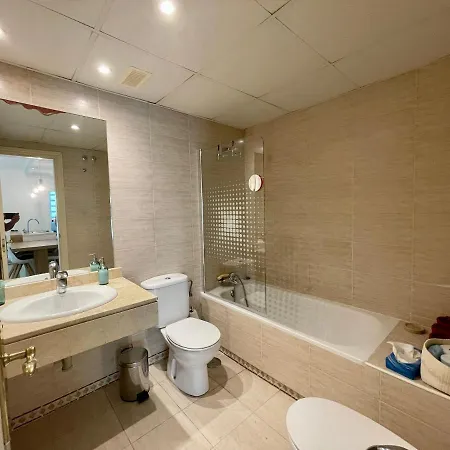 Hacienda De Nagueles Golden Mile - Eaw Homes 马尔韦利亚